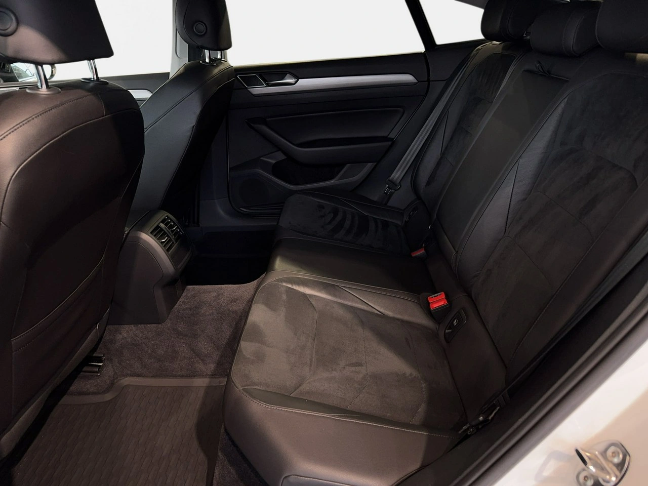 Volkswagen Arteon - Zdjęcie 12