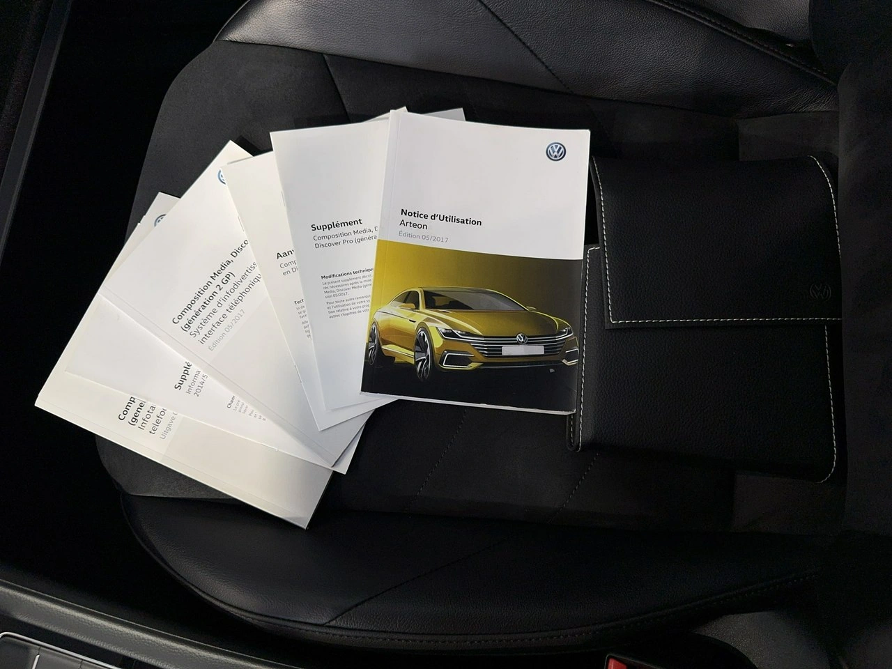 Volkswagen Arteon - Zdjęcie 33