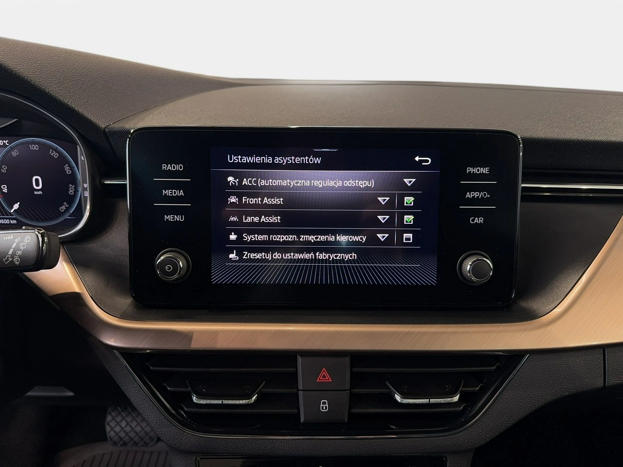 Skoda Kamiq - Zdjęcie 23