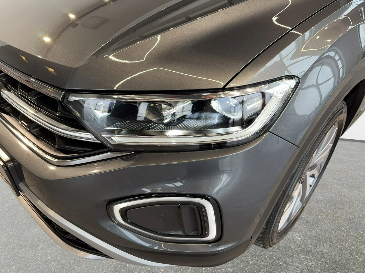 Volkswagen T-Roc - Zdjęcie 8