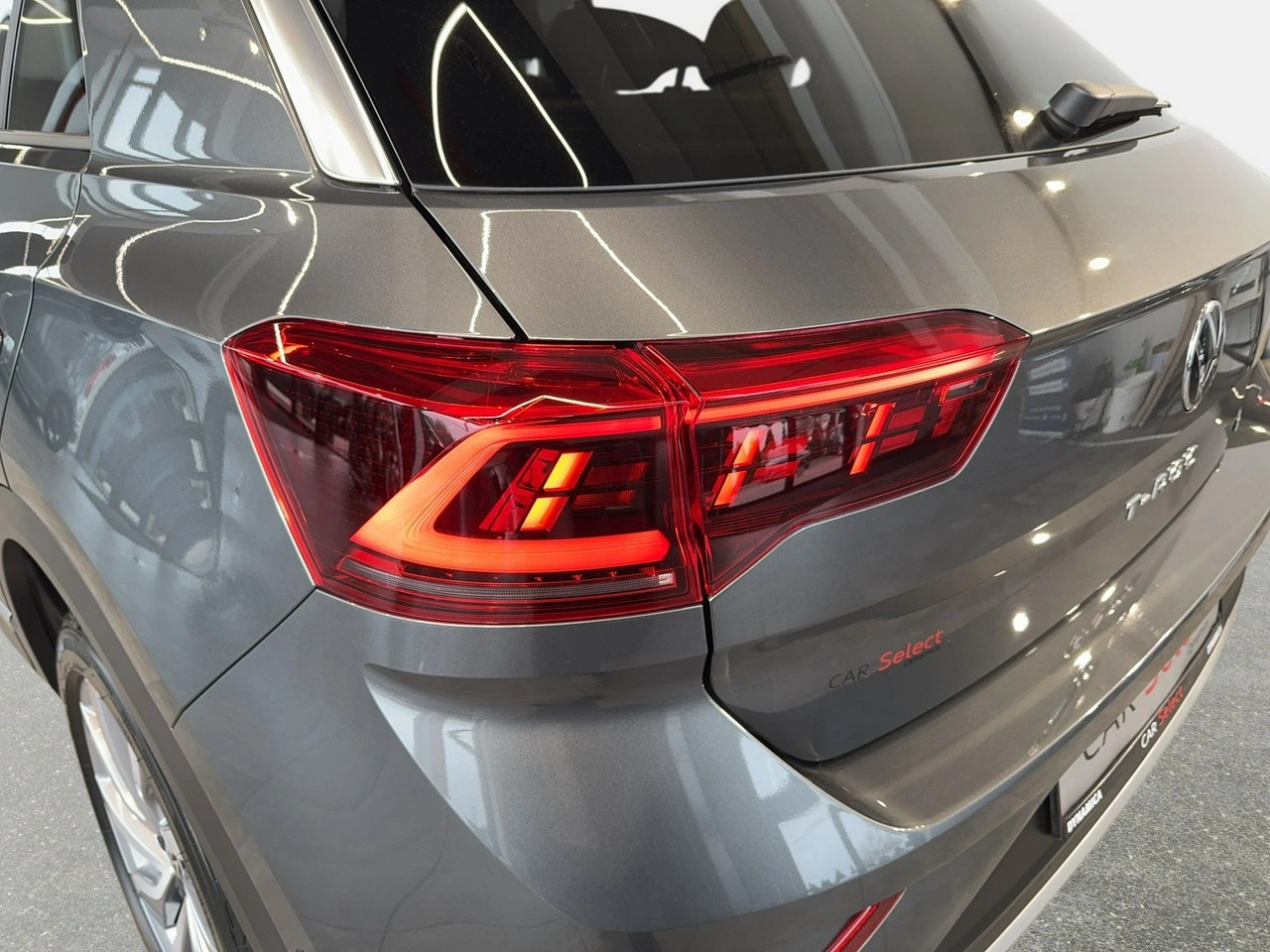 Volkswagen T-Roc - Zdjęcie 10