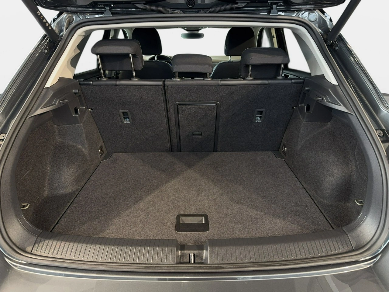 Volkswagen T-Roc - Zdjęcie 13