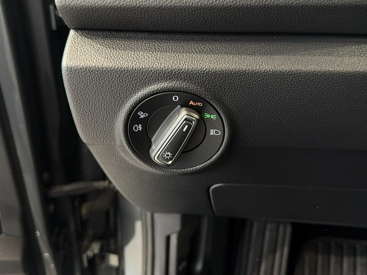 Volkswagen T-Roc - Zdjęcie 27