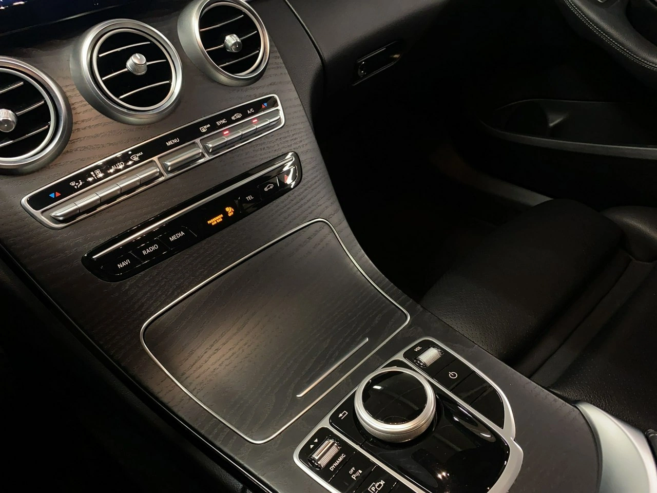 Mercedes C 200 - Zdjęcie 34