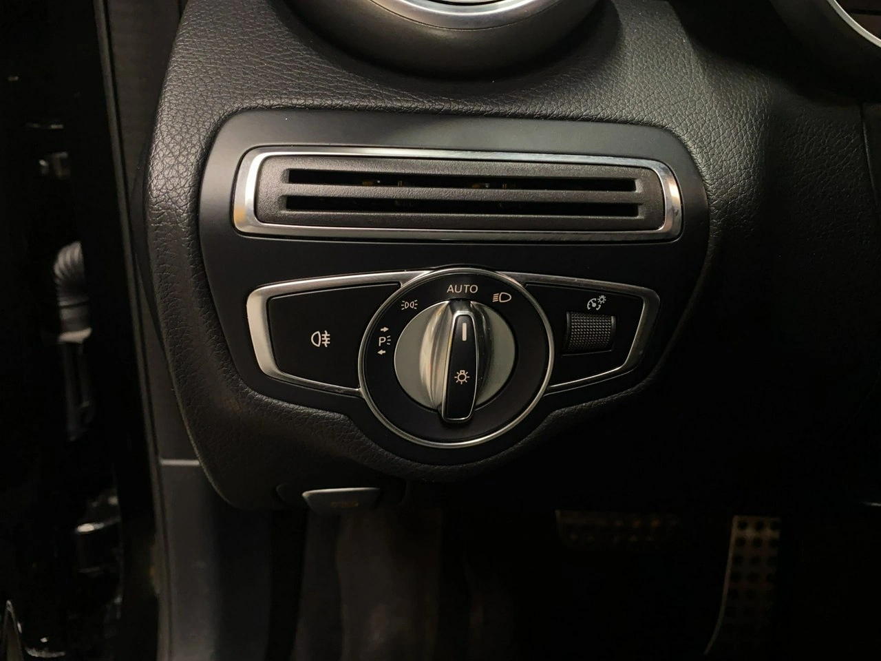 Mercedes C 200 - Zdjęcie 37