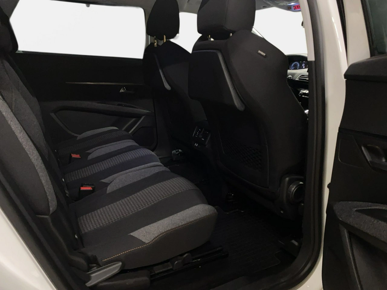 Peugeot 5008 - Zdjęcie 13