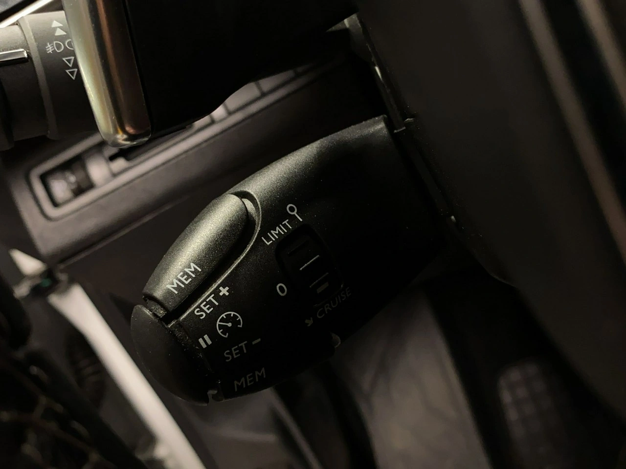 Peugeot 5008 - Zdjęcie 23