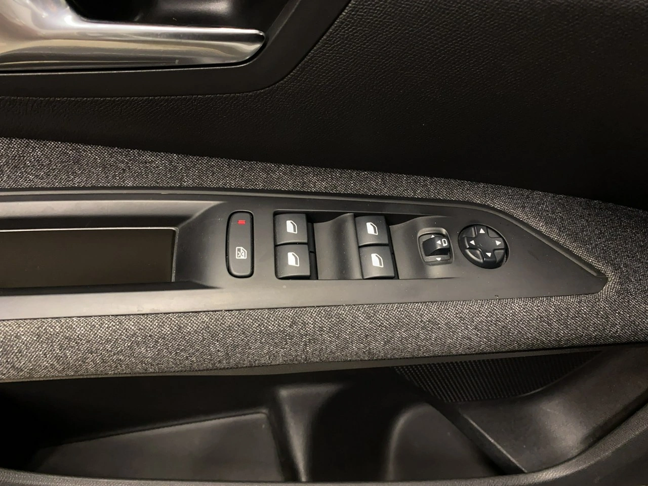 Peugeot 5008 - Zdjęcie 36