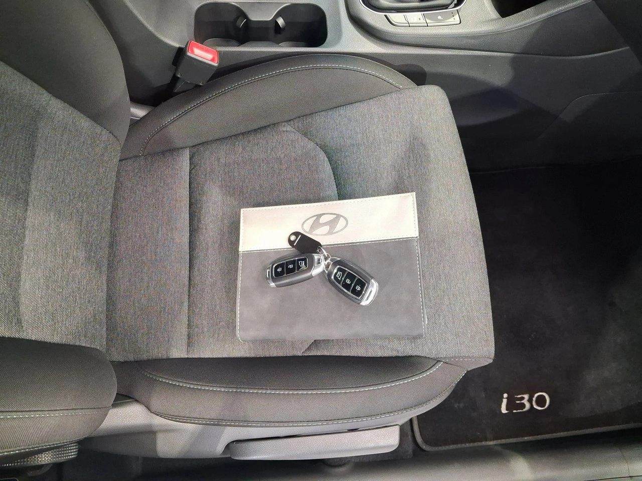 Hyundai i30 - Zdjęcie 22