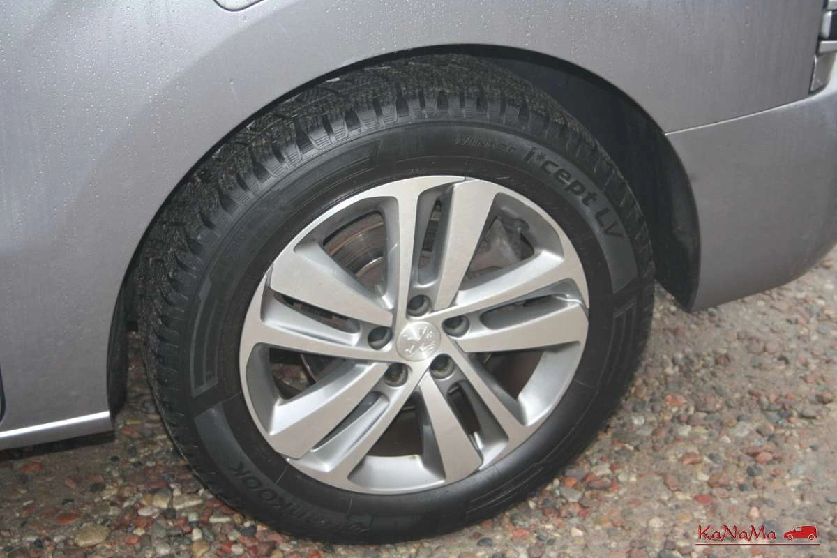 Peugeot Expert - Zdjęcie 10