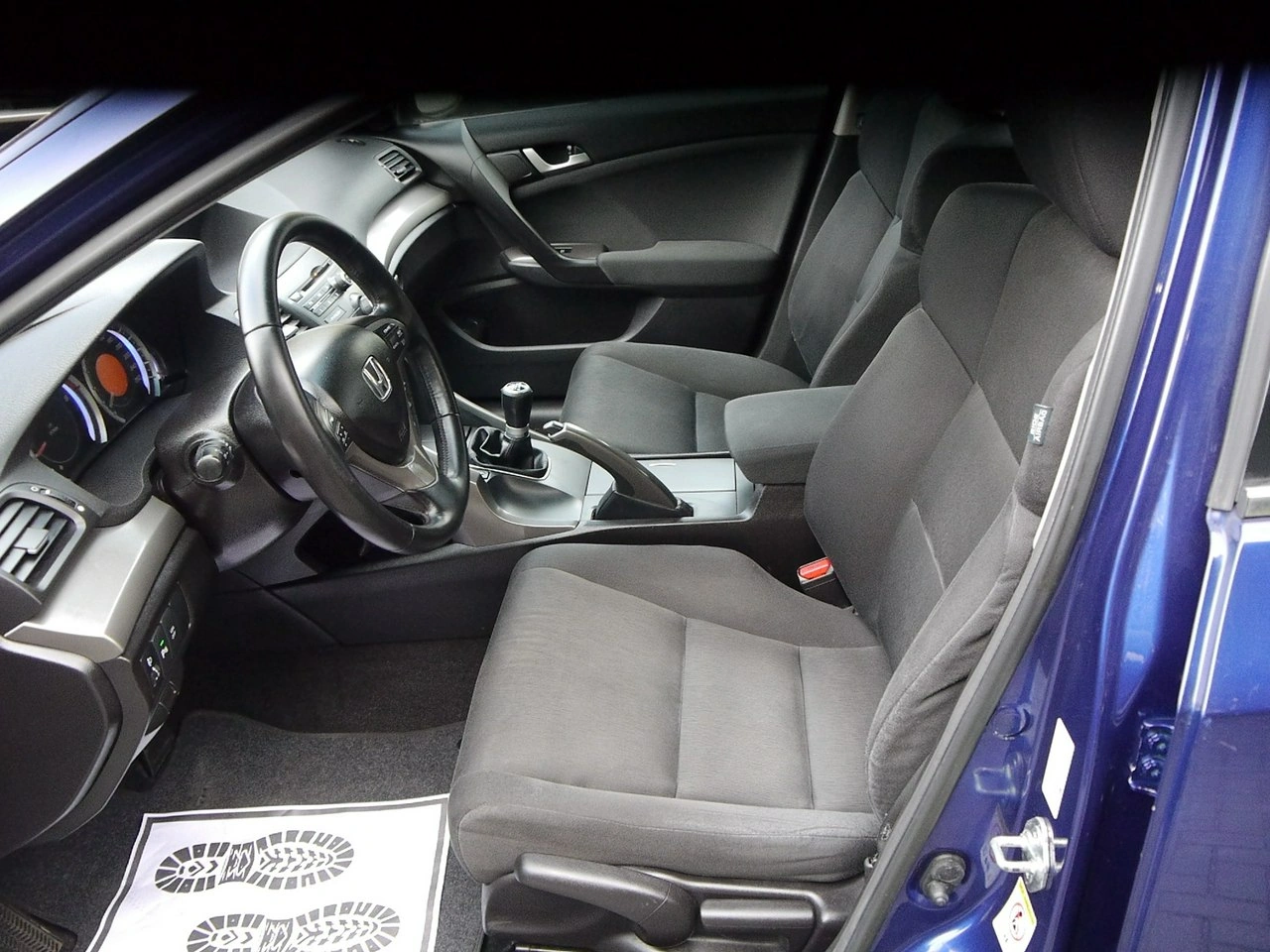 Honda Accord - Zdjęcie 23