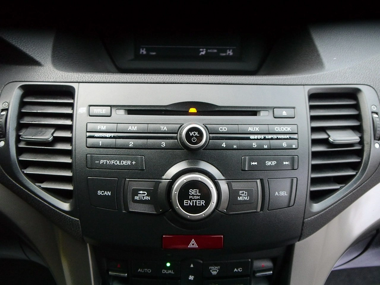 Honda Accord - Zdjęcie 17