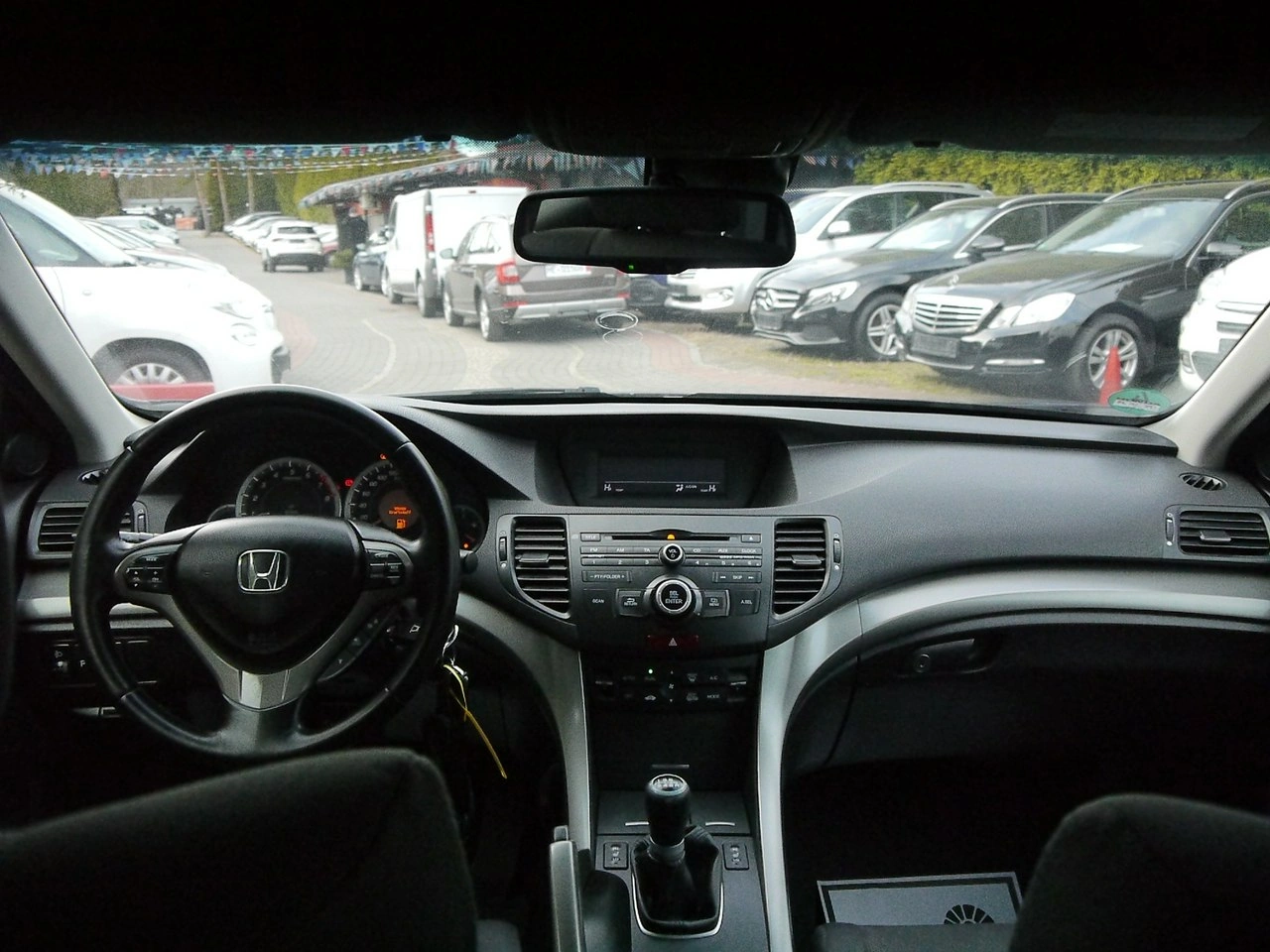 Honda Accord - Zdjęcie 16