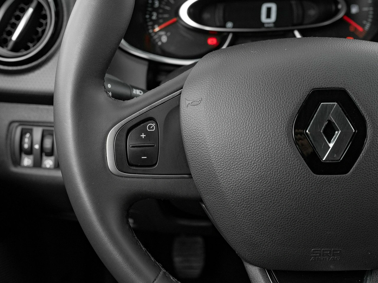 Renault Clio - Zdjęcie 12