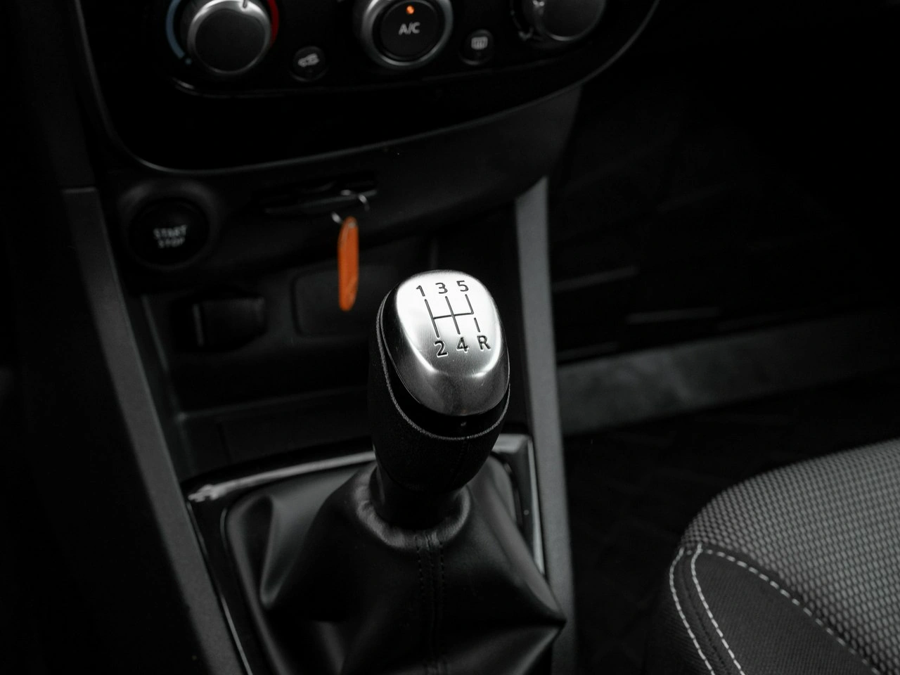 Renault Clio - Zdjęcie 14