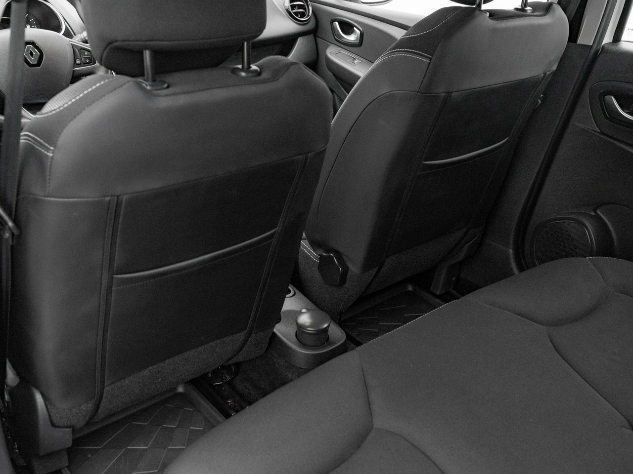 Renault Clio - Zdjęcie 19