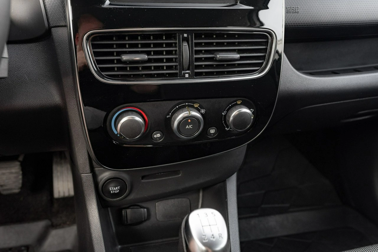 Renault Clio - Zdjęcie 14