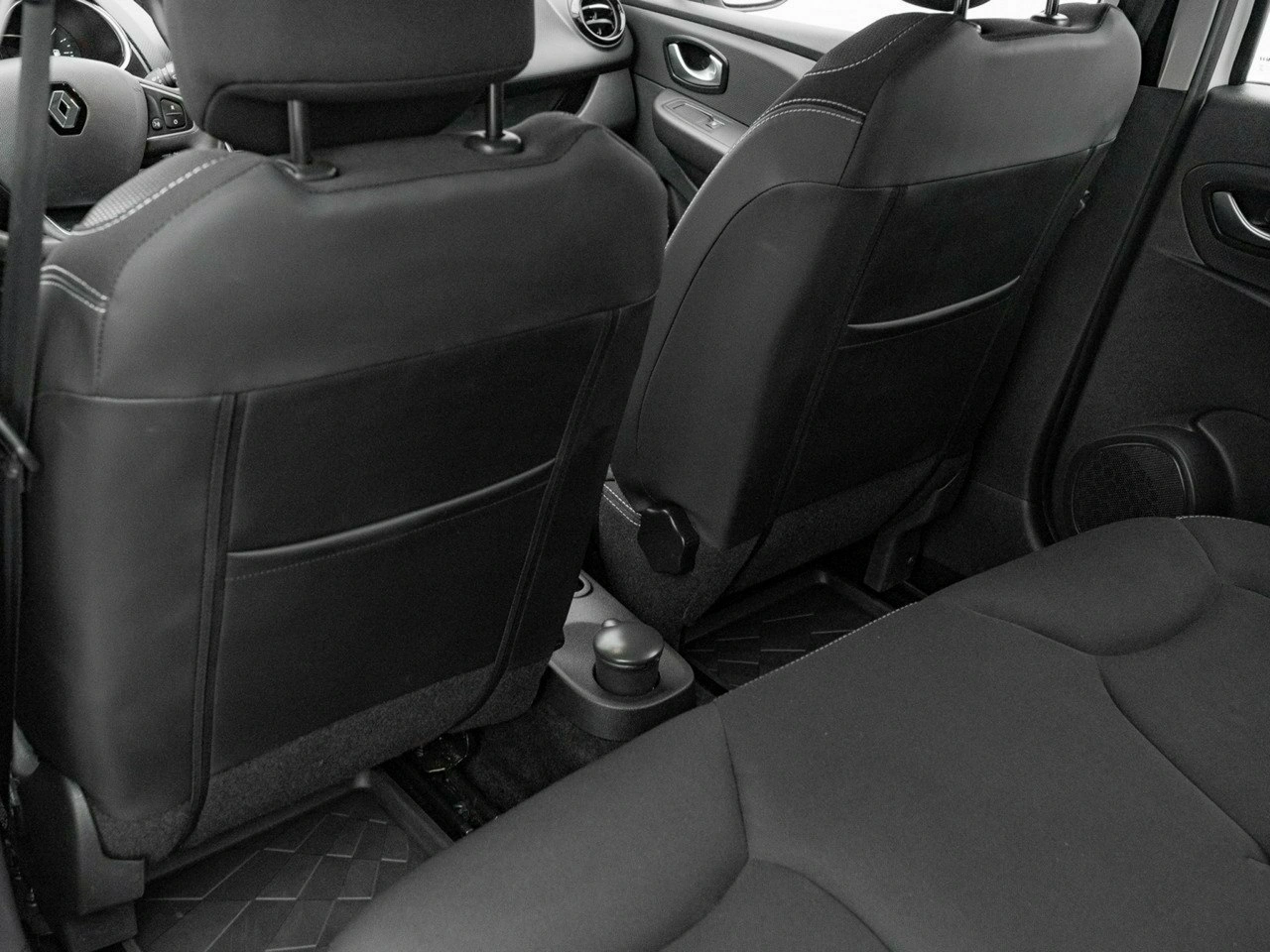 Renault Clio - Zdjęcie 17