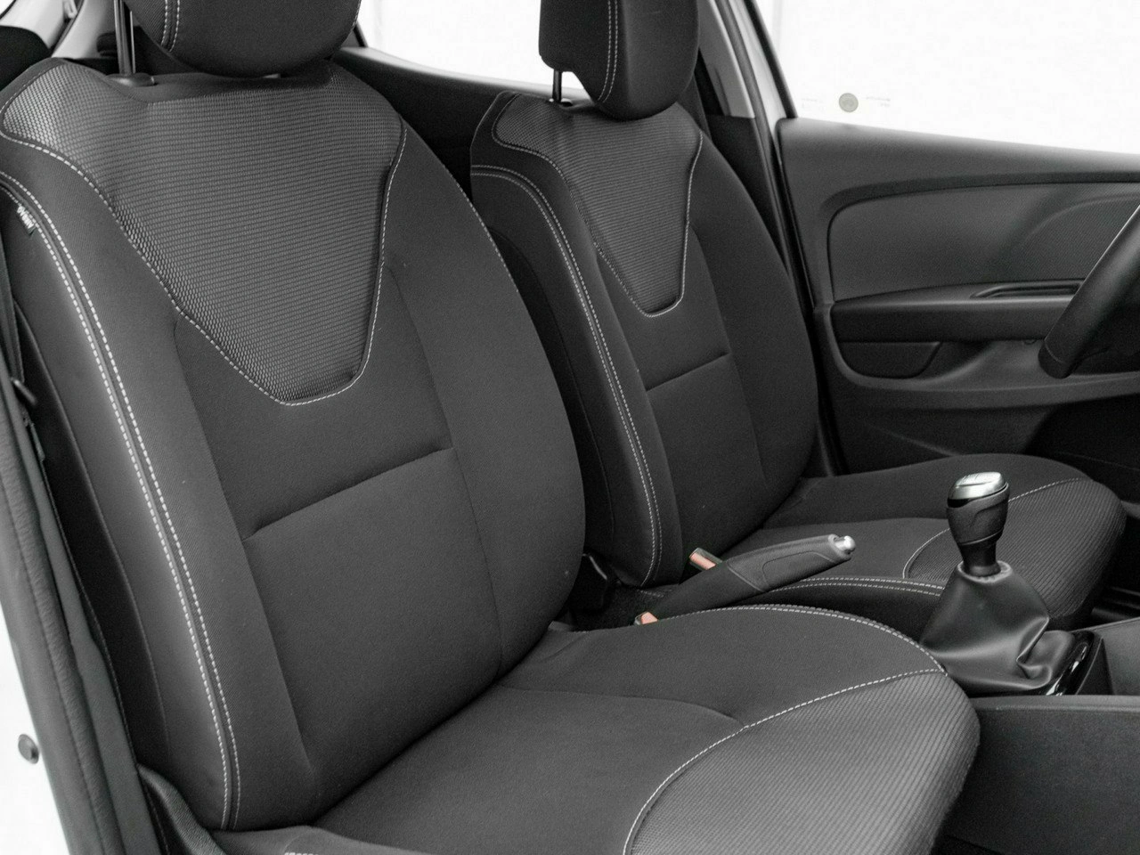 Renault Clio - Zdjęcie 23