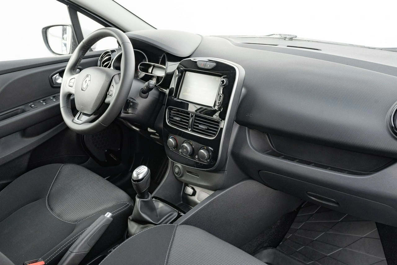 Renault Clio - Zdjęcie 24