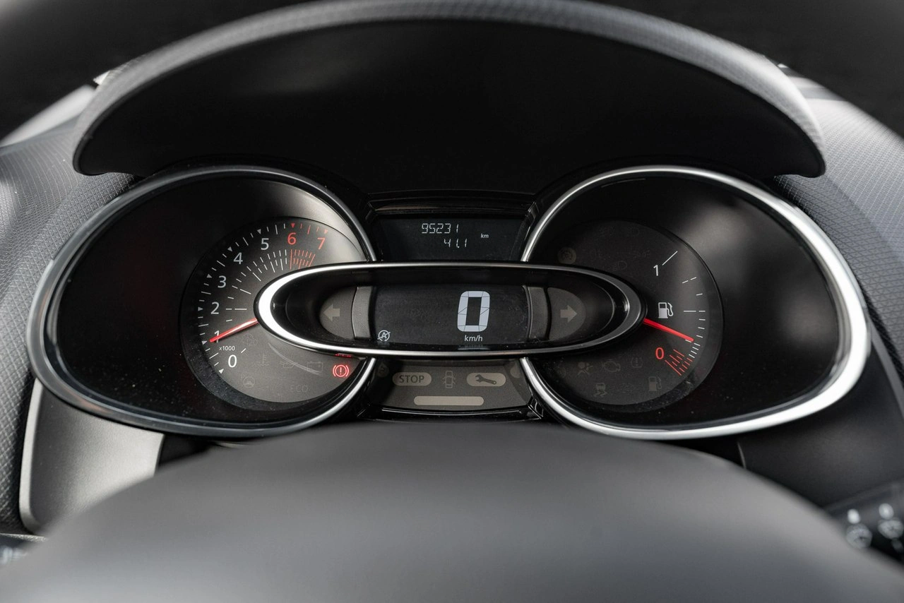 Renault Clio - Zdjęcie 10