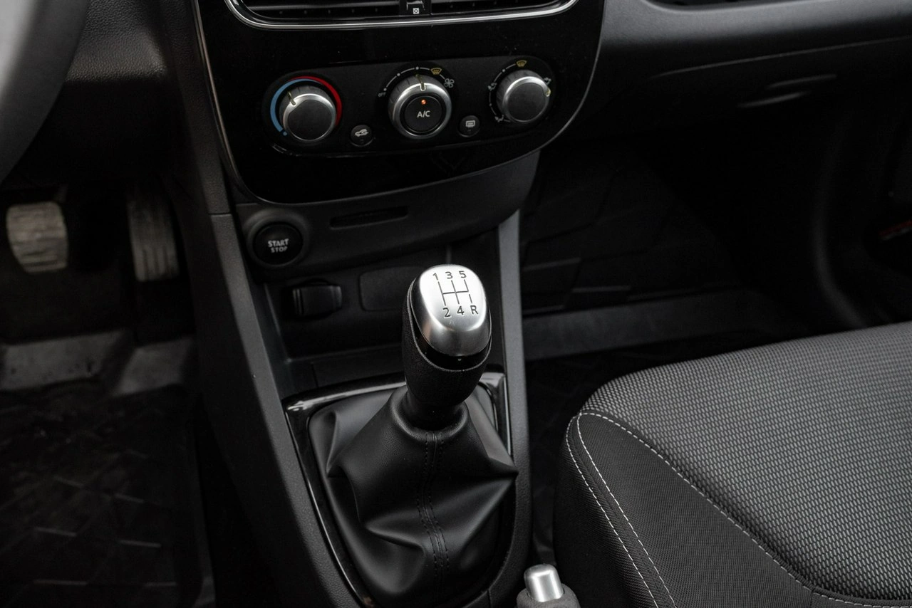 Renault Clio - Zdjęcie 13