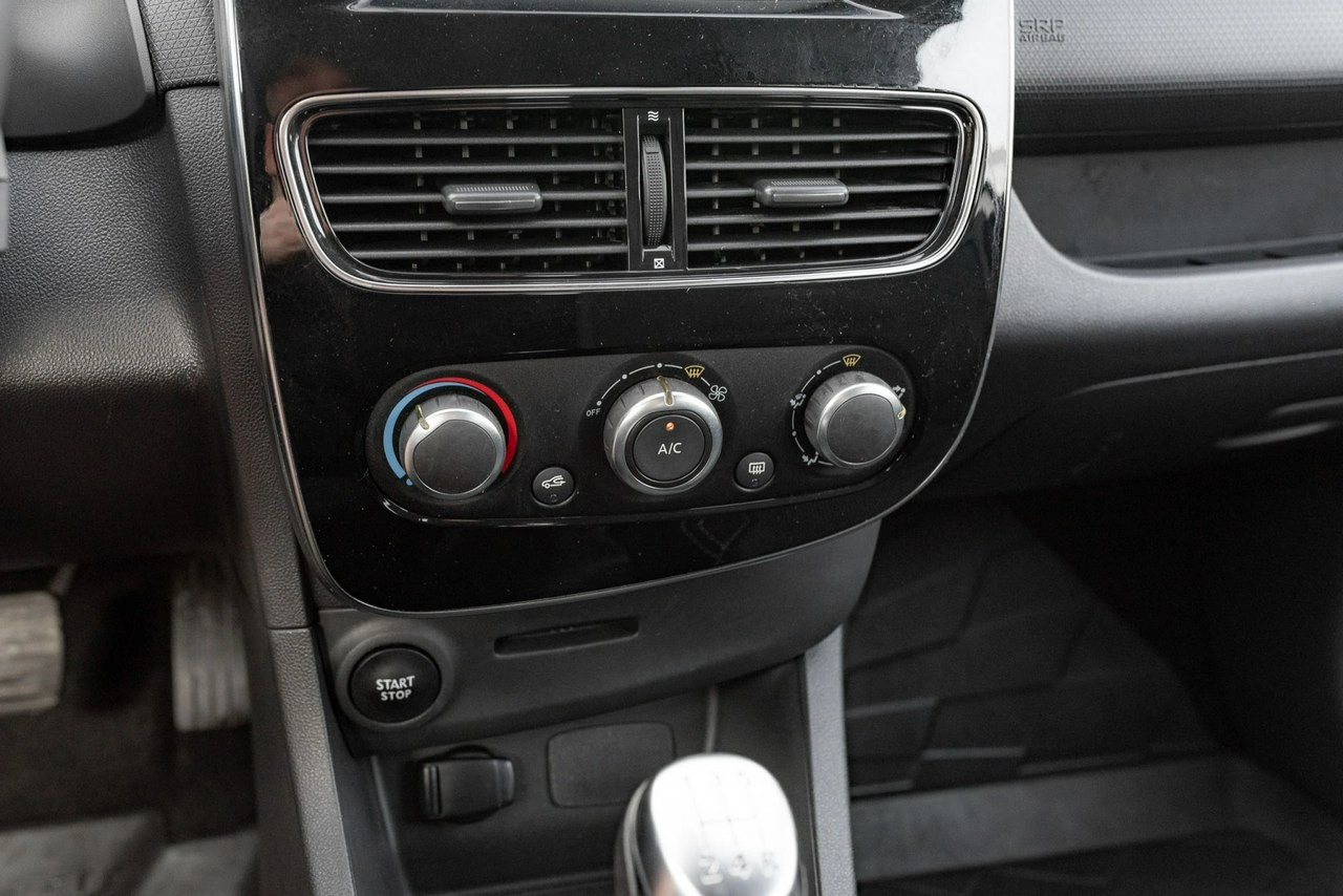 Renault Clio - Zdjęcie 14