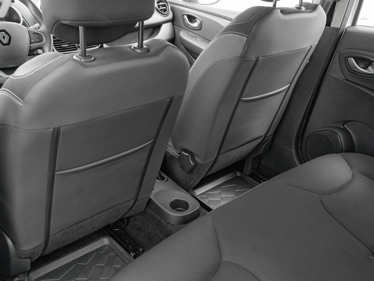 Renault Clio - Zdjęcie 15