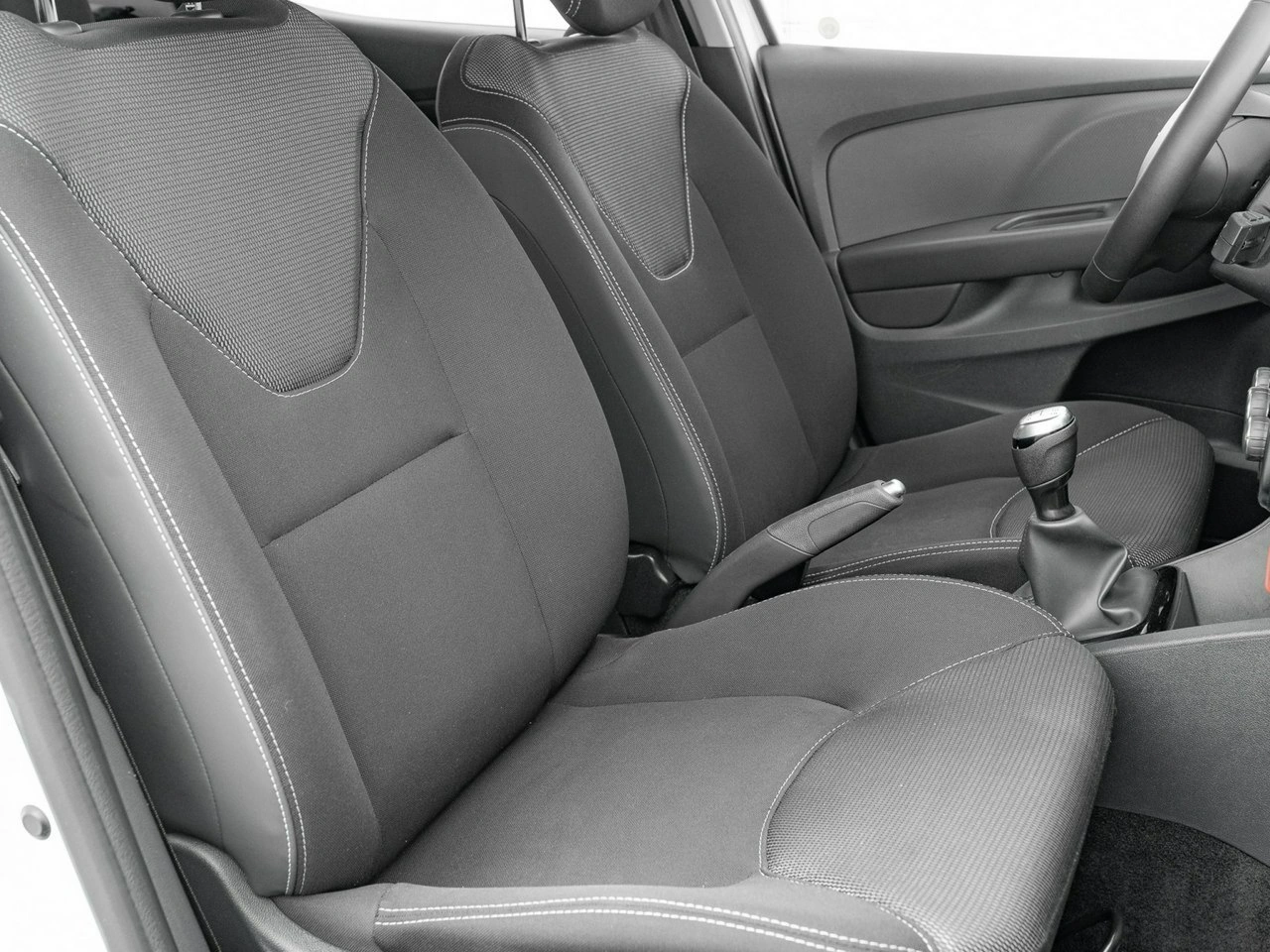 Renault Clio - Zdjęcie 21