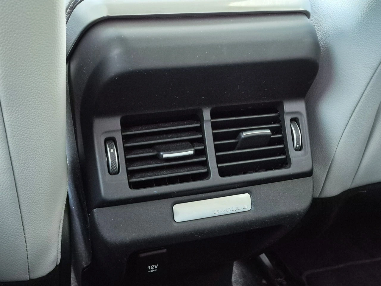 Land Rover Range Rover Evoque - Zdjęcie 23