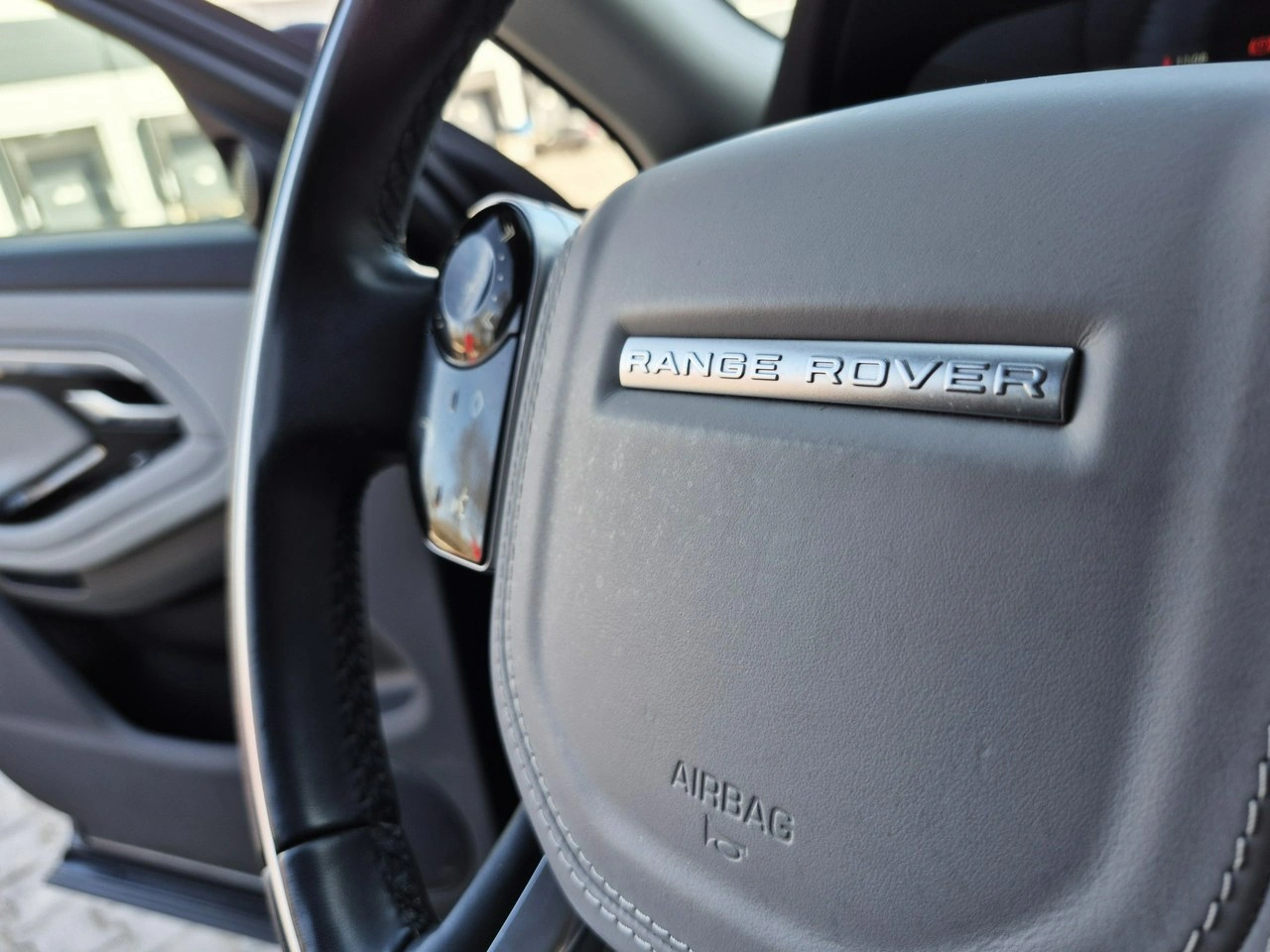 Land Rover Range Rover Evoque - Zdjęcie 31