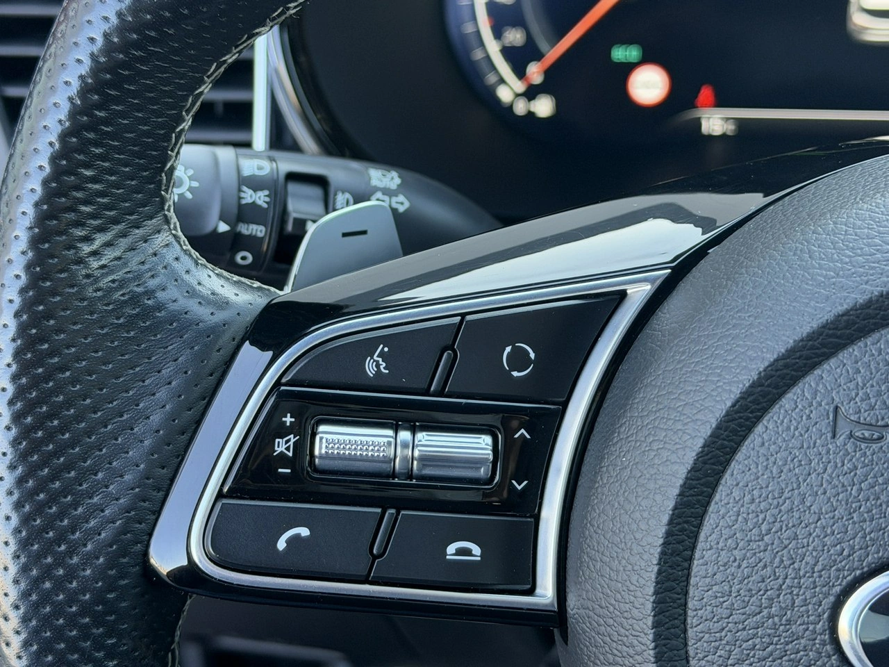 Kia Ceed - Zdjęcie 24