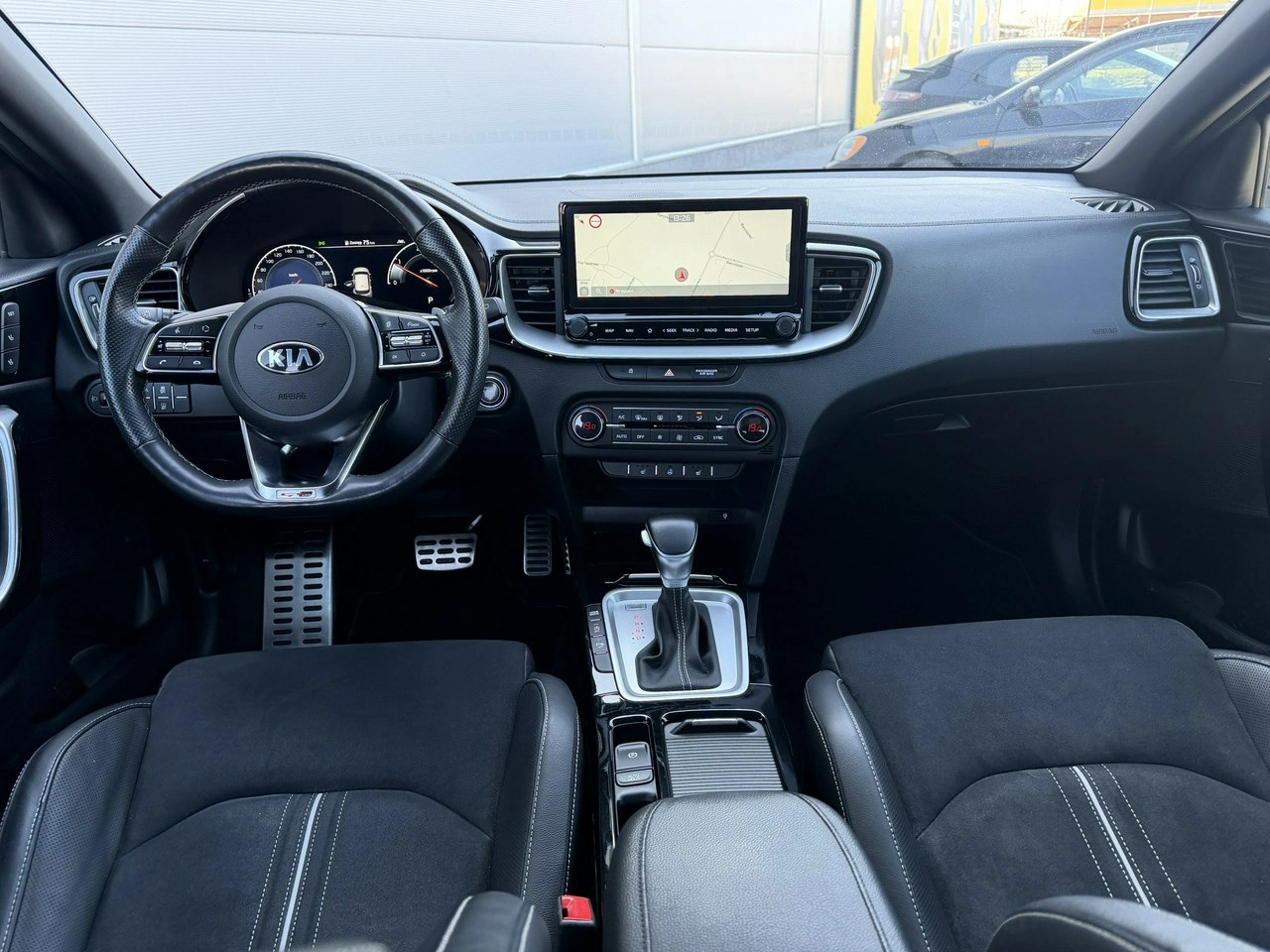 Kia Ceed - Zdjęcie 21