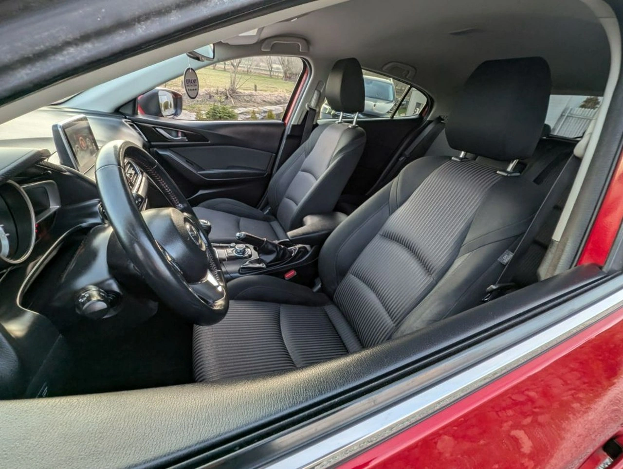 Mazda 3 - Zdjęcie 12