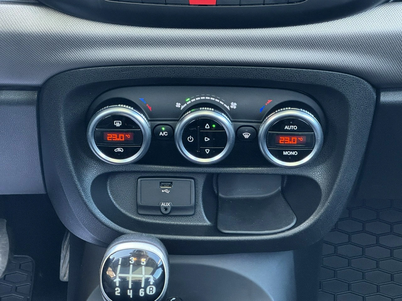 Fiat 500L - Zdjęcie 31