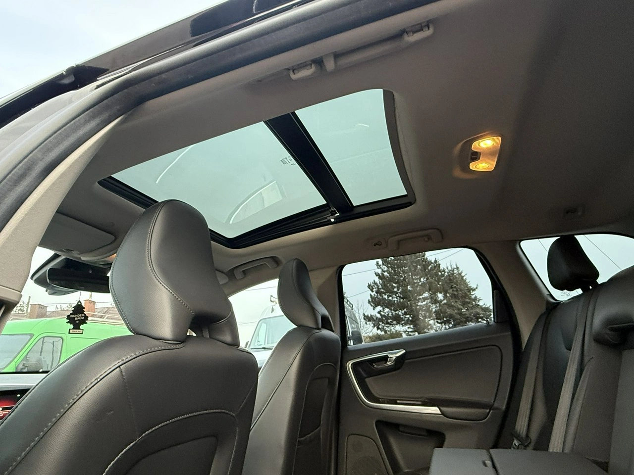 Volvo XC 60 - Zdjęcie 6