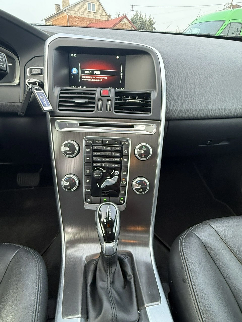 Volvo XC 60 - Zdjęcie 18