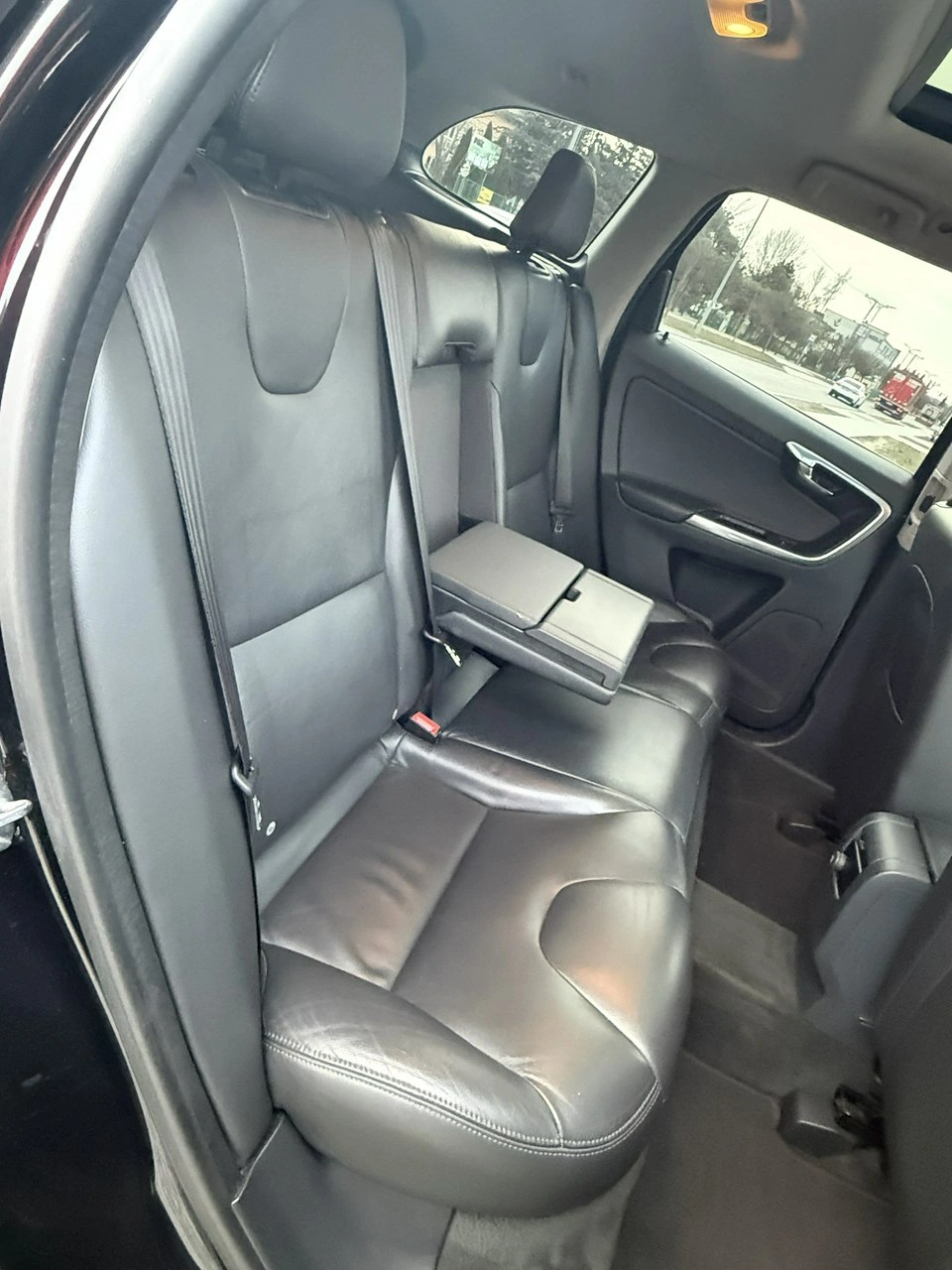 Volvo XC 60 - Zdjęcie 25