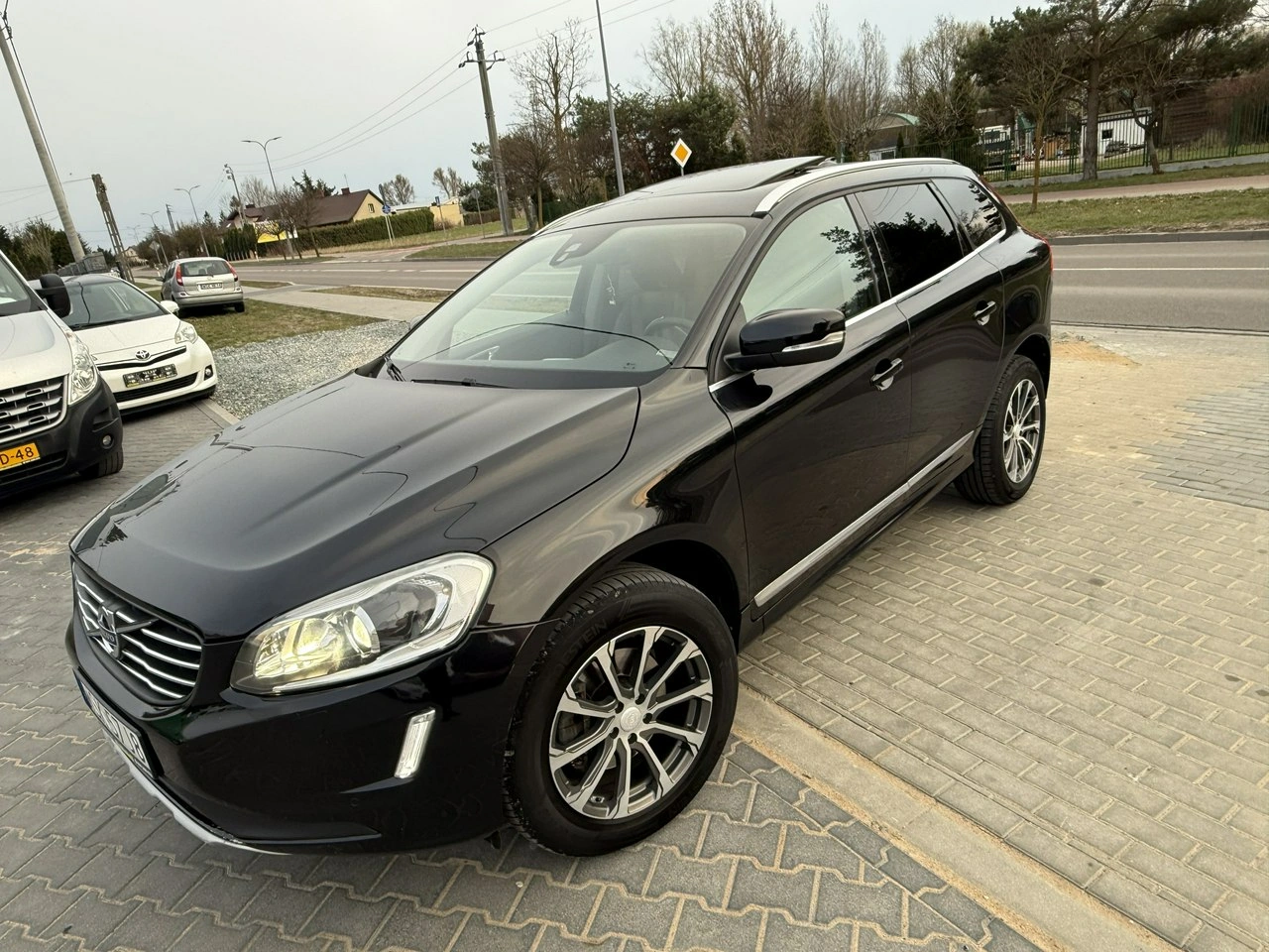 Volvo XC 60 - Zdjęcie 9