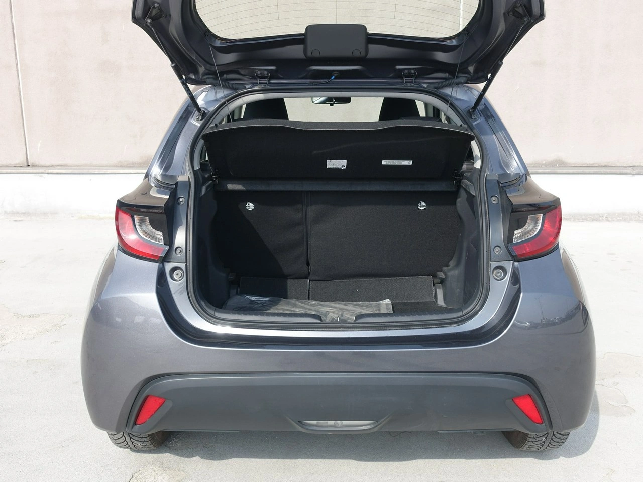 Toyota Yaris - Zdjęcie 26