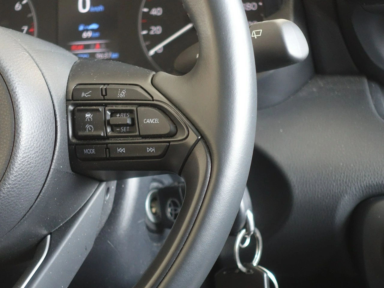 Toyota Yaris - Zdjęcie 22