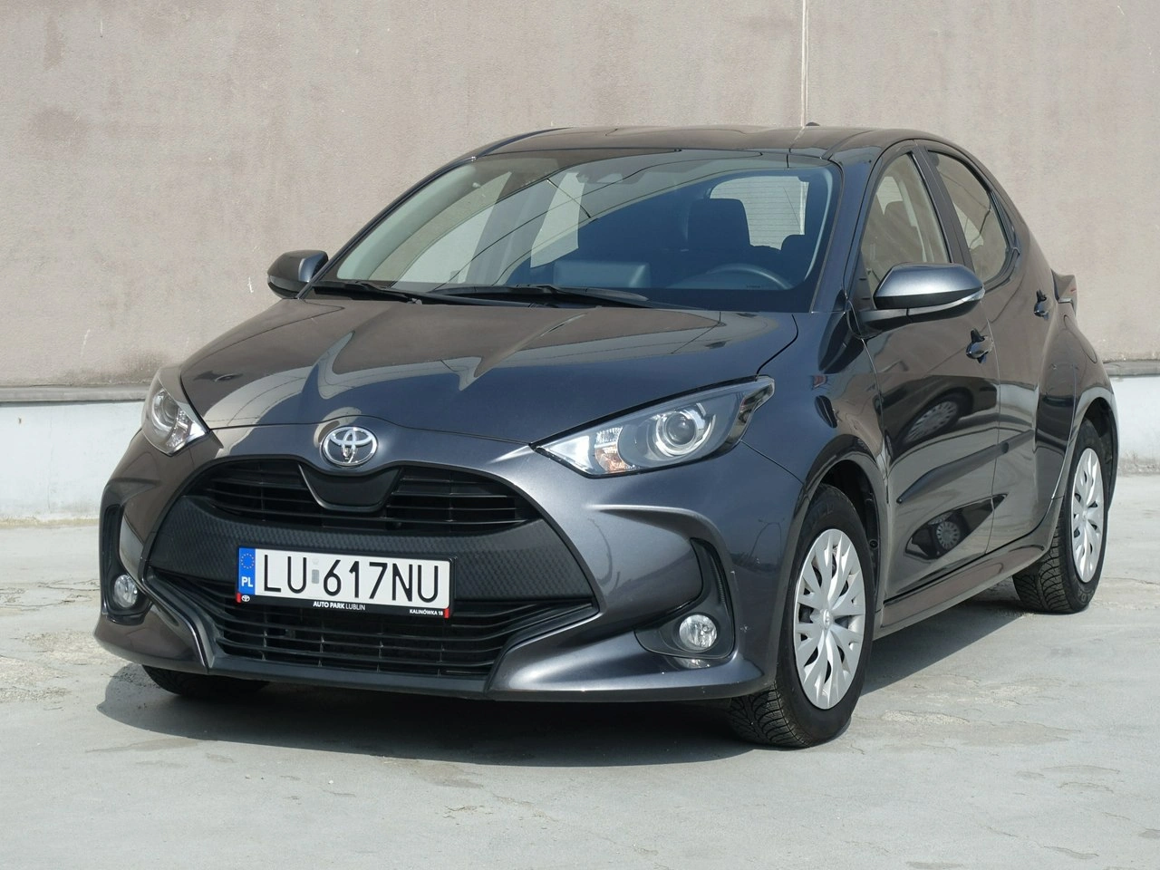 Toyota Yaris - Zdjęcie 5