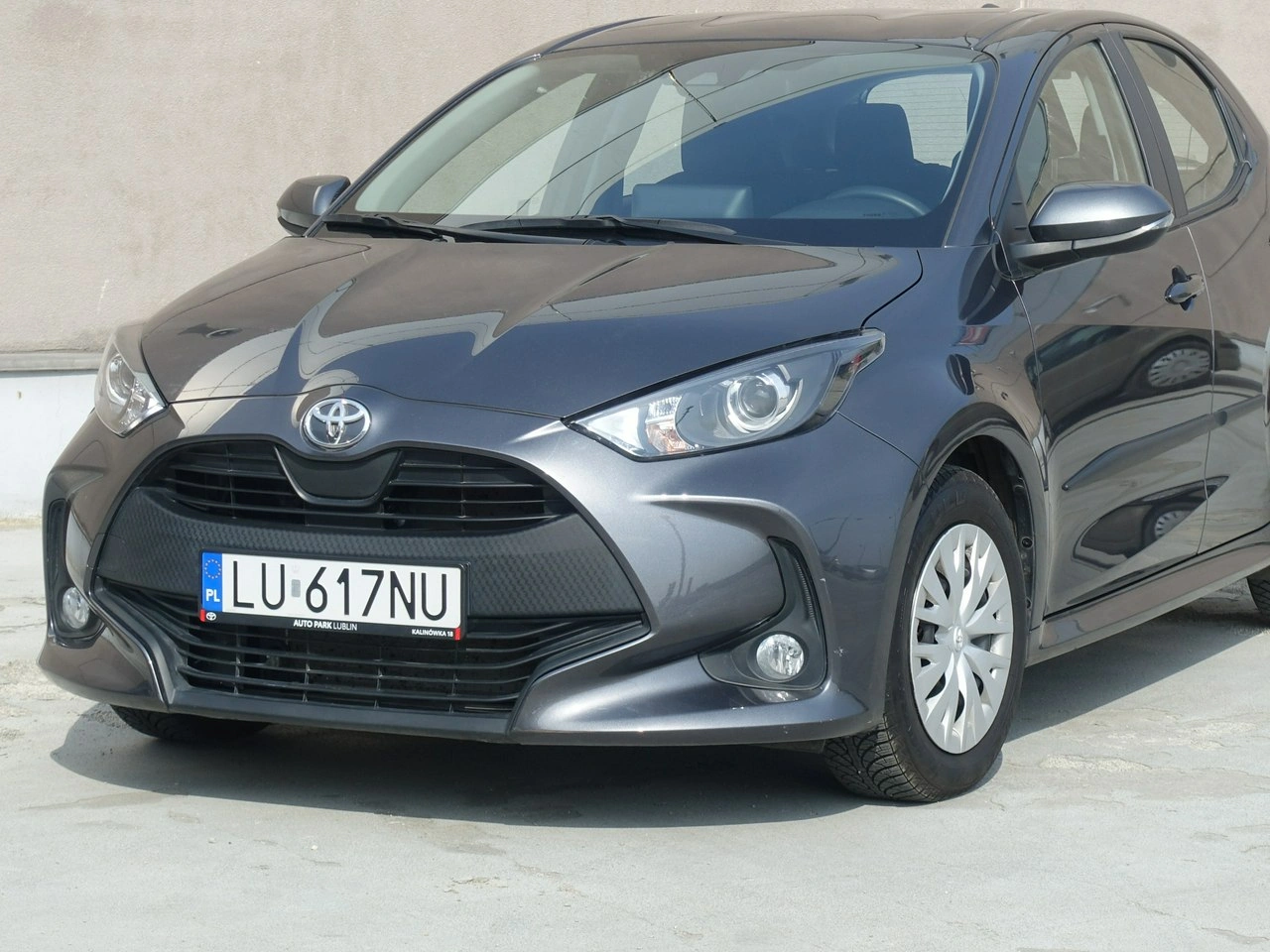 Toyota Yaris - Zdjęcie 6