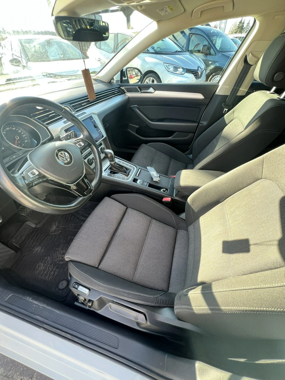 Volkswagen Passat - Zdjęcie 11