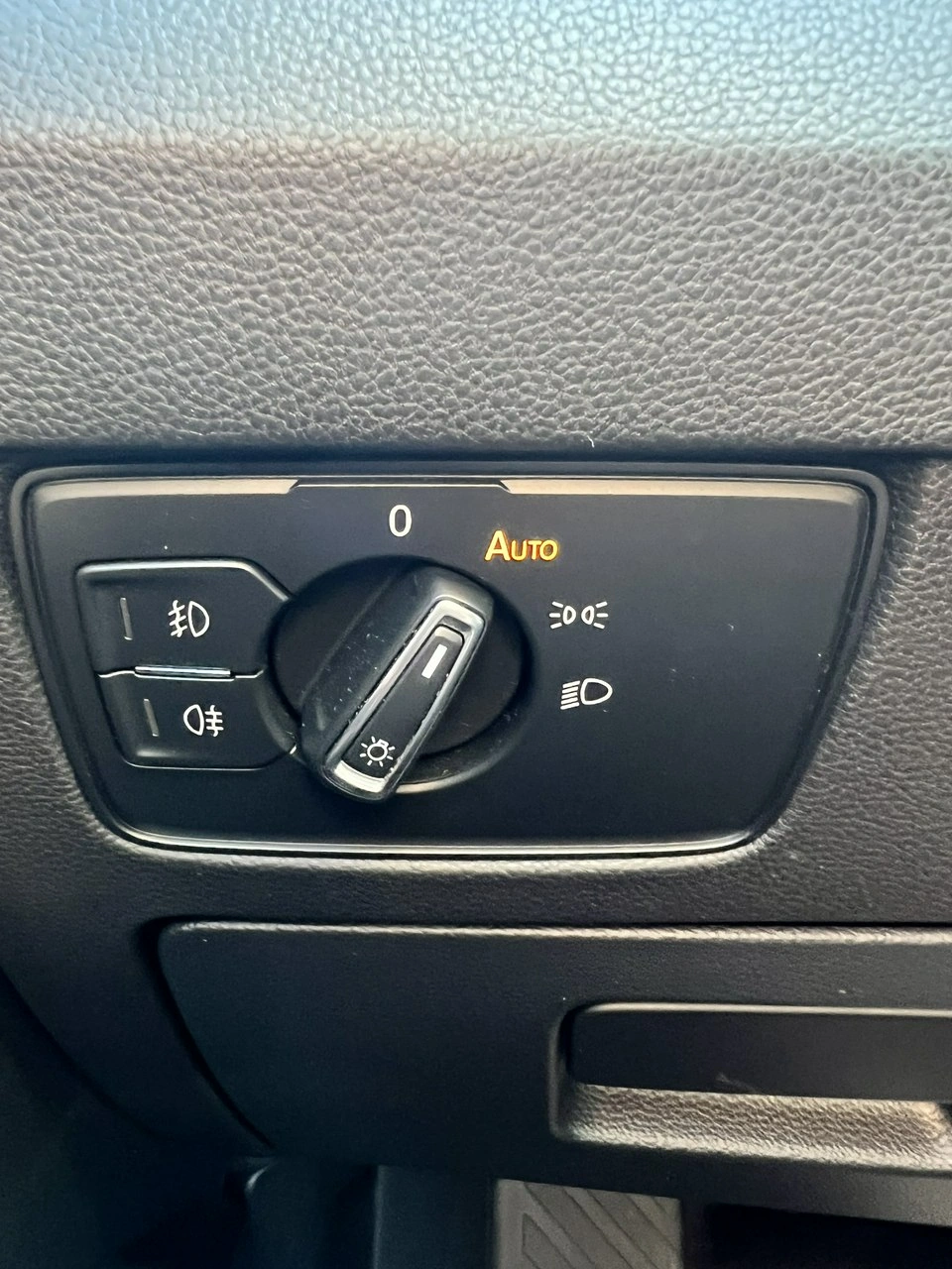 Volkswagen Passat - Zdjęcie 23