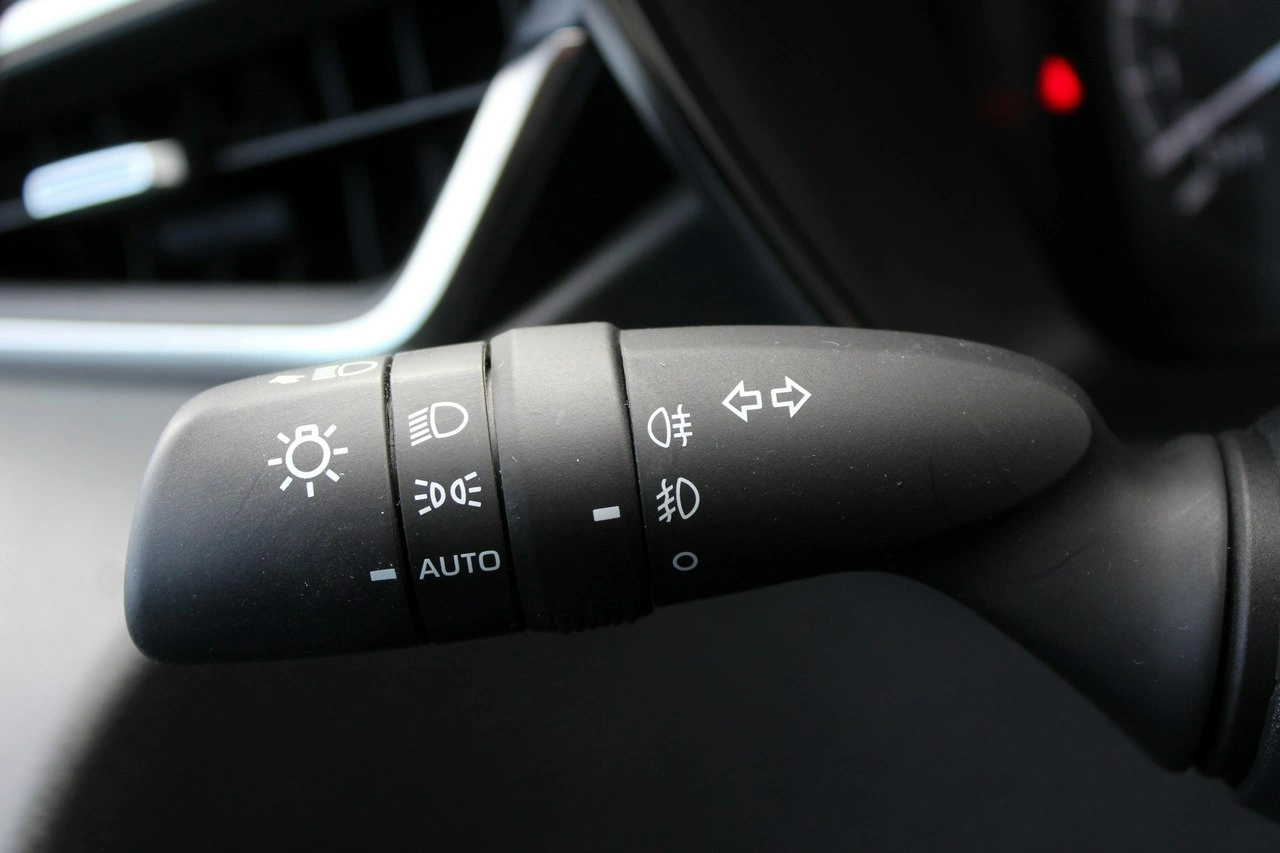 Toyota Corolla - Zdjęcie 17