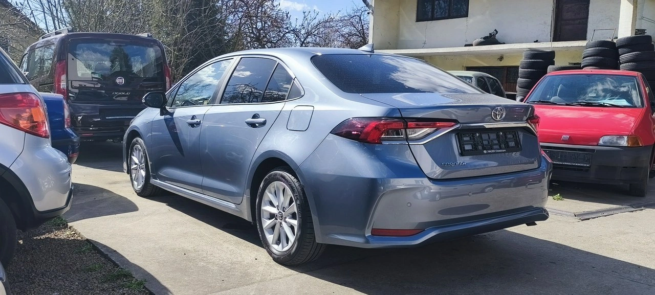 Toyota Corolla - Zdjęcie 9