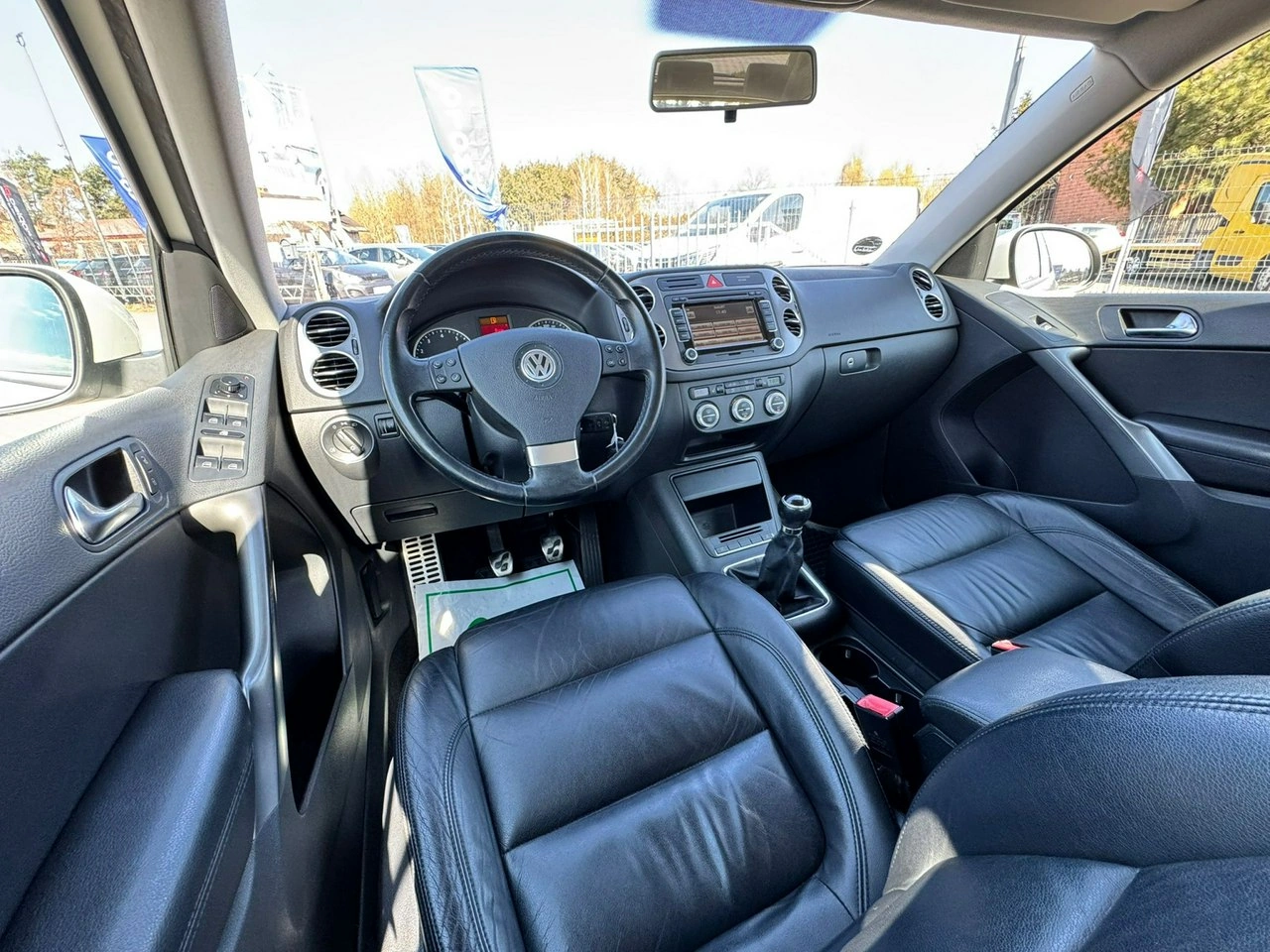 Volkswagen Tiguan - Zdjęcie 23