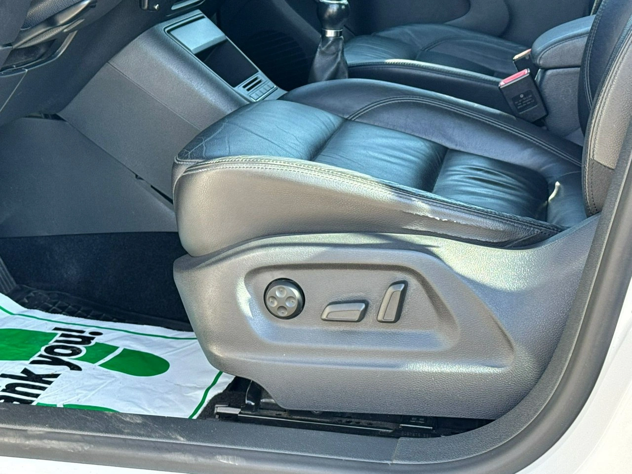 Volkswagen Tiguan - Zdjęcie 25