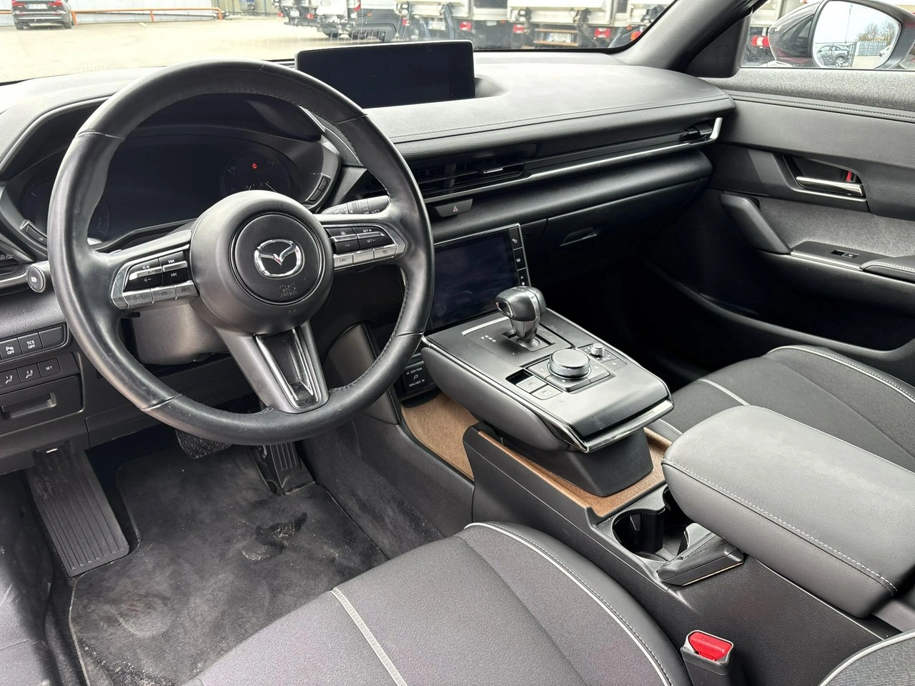 Mazda MX-30 - Zdjęcie 12